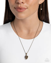 Load image into Gallery viewer, Paparazzi Jewelry Necklace Conch Confidence