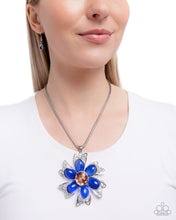 Load image into Gallery viewer, Paparazzi Jewelry Necklace Floral Figurehead