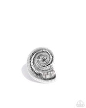 Load image into Gallery viewer, Paparazzi Jewelry Ring Shipwrecked Shell