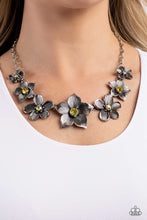 Load image into Gallery viewer, Paparazzi Jewelry Necklace Free FLORAL