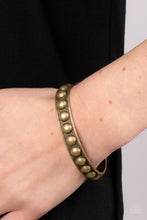 Load image into Gallery viewer, Paparazzi Jewelry Bracelet Clear as STUD - Brass