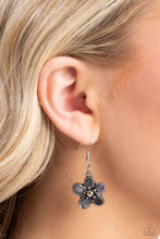 Load image into Gallery viewer, Paparazzi Jewelry Necklace Free FLORAL