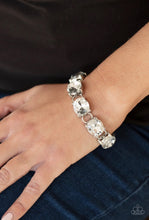 Load image into Gallery viewer, Paparazzi Jewelry Bracelet Mind Your Manners Green