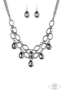 Paparazzi Jewelry Necklace Show-Stopping Shimmer - Black
