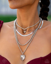 Load image into Gallery viewer, Paparazzi Jewelry Fashion Fix Fiercely 5th Avenue