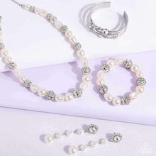 Load image into Gallery viewer, Paparazzi Jewelry Fashion Fix Fiercely 5th Avenue