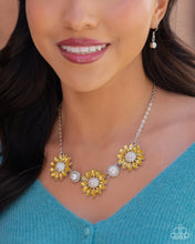 Load image into Gallery viewer, Paparazzi Jewelry Necklace Vulnerable Vacation - Yellow