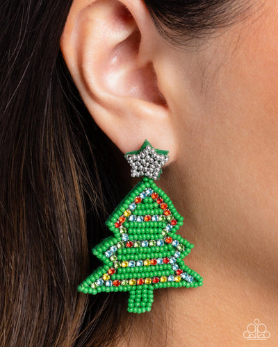 Paparazzi Jewelry Earrings Tannenbaum Tapestry - multi