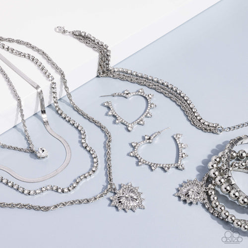 Paparazzi Jewelry Fashion Fix Fiercely 5th Avenue