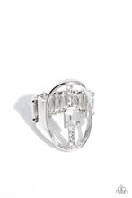 Load image into Gallery viewer, Paparazzi Jewelry Ring Middle of the Road - White