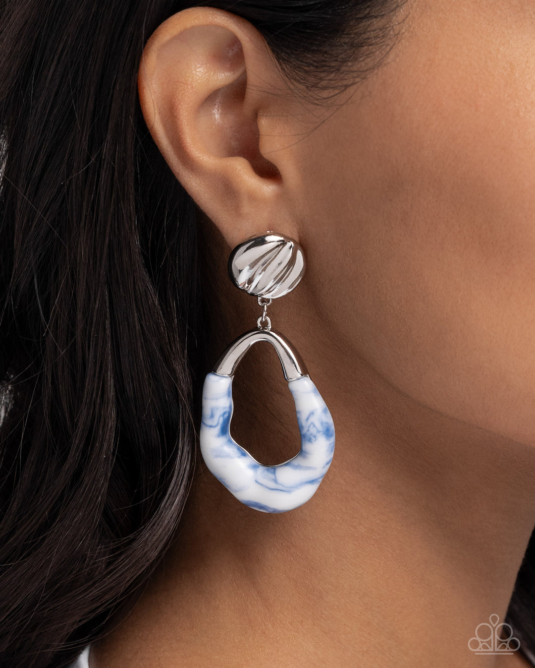 Paparazzi Jewelry Earrings High-Sheen Swirls