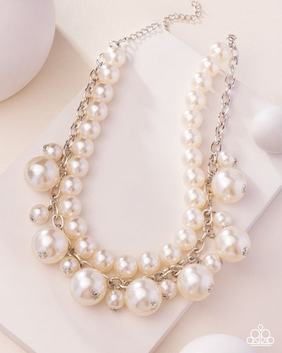Paparazzi Jewelry Necklace Sophisticated to the Max