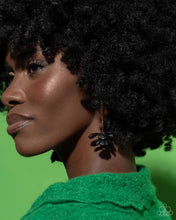 Load image into Gallery viewer, Paparazzi Jewelry Earrings Plentiful Petals