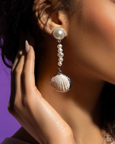 Paparazzi Jewelry Earrings Oceanic Occasion - White