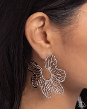 Load image into Gallery viewer, Paparazzi Jewelry Earrings Floral Fame - Silver