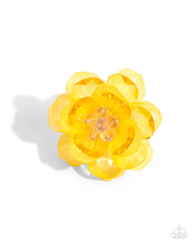 Load image into Gallery viewer, Paparazzi Jewelry Ring Petal Privilege