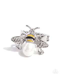 Paparazzi Jewelry Ring BEE-utiful Bling - Yellow