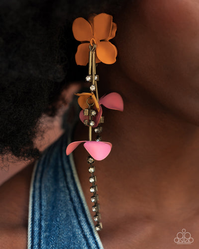 Paparazzi Jewelry Earrings Capitol Chic - Multi