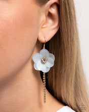 Load image into Gallery viewer, Paparazzi Jewelry Earrings Serene State of Mind