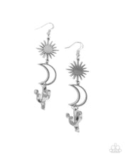 Load image into Gallery viewer, Paparazzi Jewelry Earrings Wishfully Western - Silver