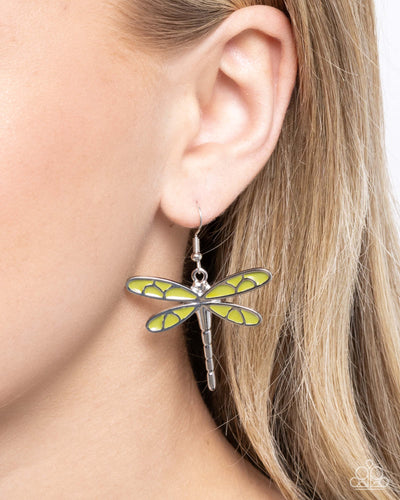 Paparazzi Jewelry Earrings Dragonfly Descent - Green
