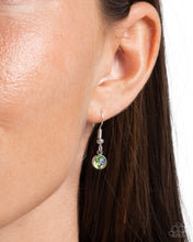 Load image into Gallery viewer, Papaprazzi Jewelry Necklace Tasteful Triad - Green