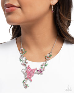 Paparazzi Jewelry Necklace Valuable Vineyard - Pink