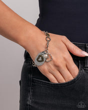 Load image into Gallery viewer, Papaprazzi Jewelry Bracelet Rustic Reign - Silver