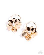 Load image into Gallery viewer, Paparazzi Jewelry Earrings Backyard Bling - Gold