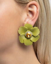 Load image into Gallery viewer, Paparazzi Jewelry Earrings Organic Growth - Green