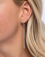 Load image into Gallery viewer, Paparazzi Jewelry Necklace Chained Complication - Silver