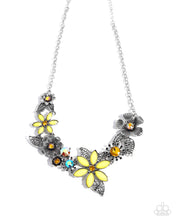 Load image into Gallery viewer, Paparazzi Jewelry Necklace GARDEN My Sparkle - Yellow