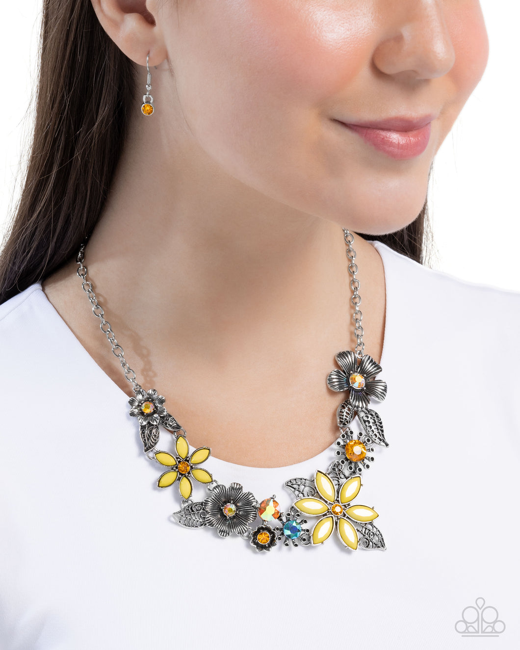 Paparazzi Jewelry Necklace GARDEN My Sparkle - Yellow