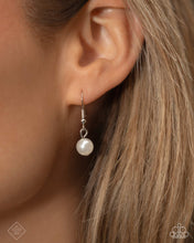 Load image into Gallery viewer, Paparazzi Jewelry Necklace Cordially Chic - White