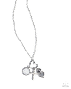 Paparazzi Jewelry Necklace Purely Blessed - White