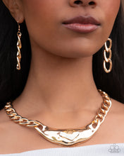 Load image into Gallery viewer, Paparazzi Jewelry Necklace Peak of Pizzazz - Gold