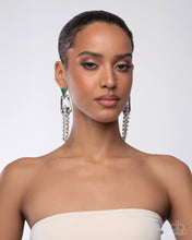 Load image into Gallery viewer, Paparazzi Jewelry Earrings Ravishing Reputation - Green