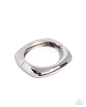 Load image into Gallery viewer, Paparazzi Jewelry Earrings Rounded Reflection - Silver
