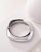 Load image into Gallery viewer, Paparazzi Jewelry Earrings Rounded Reflection - Silver