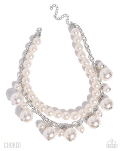 Paparazzi Jewelry Necklace Sophisticated to the Max