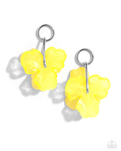 Load image into Gallery viewer, Paparazzi Jewelry Earrings Glassy Garden - Yellow