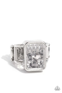 Paparazzi Jewelry Ring Encased Envy - Silver