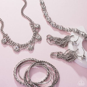 Paparazzi Jewelry Fashion Fix Fiercely 5th Avenue