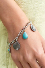 Load image into Gallery viewer, Paparazzi Jewelry Fashion Fix Simply Santa Fe