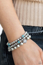 Load image into Gallery viewer, Paparazzi Jewelry Fashion Fix Simply Santa Fe