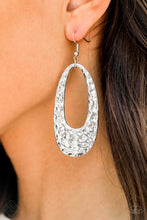 Load image into Gallery viewer, Paparazzi Jewelry Necklace Artisan Artifact