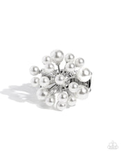 Load image into Gallery viewer, Paparazzi Jewelry Ring Bubbly Beau - White