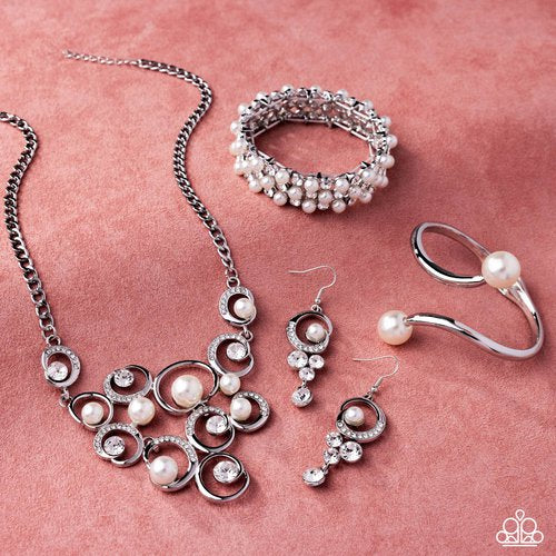Paparazzi Jewelry Fashion Fix Fiercely 5th Avenue