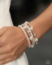 Load image into Gallery viewer, Paparazzi Jewelry Fashion Fix Fiercely 5th Avenue