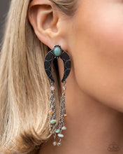 Load image into Gallery viewer, Paparazzi Jewelry Fashion Fix Simply Santa Fe